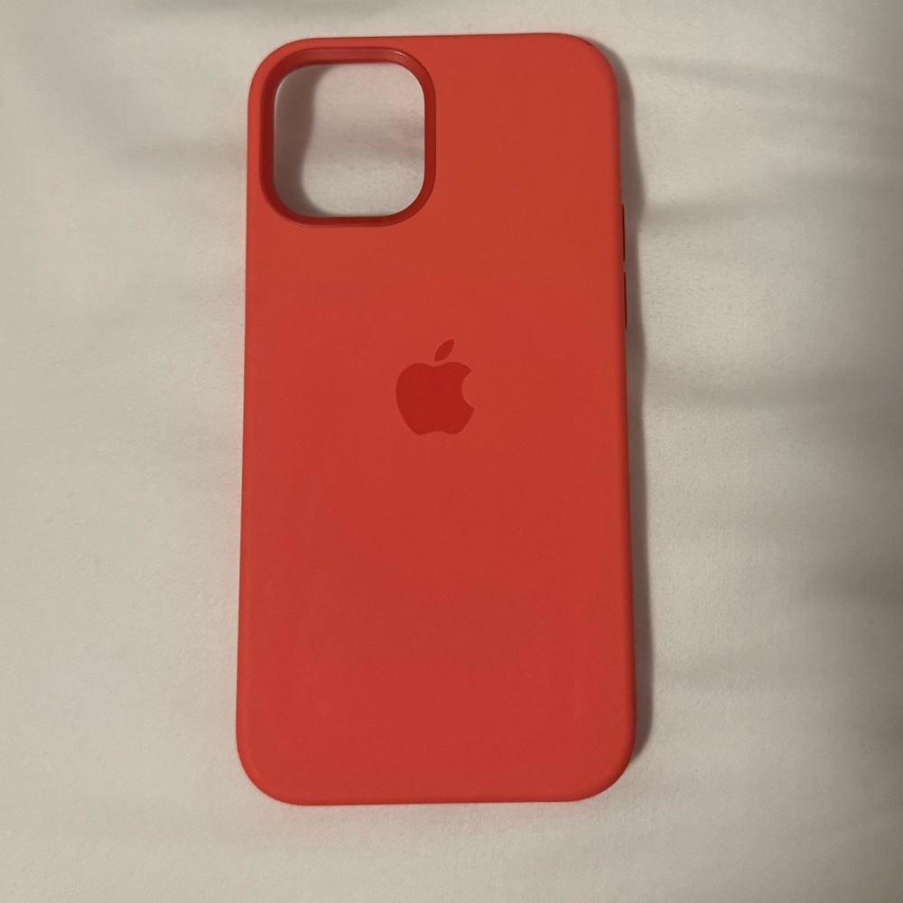 Apple IPhone 12/ 12 Pro Silicone Phone Case